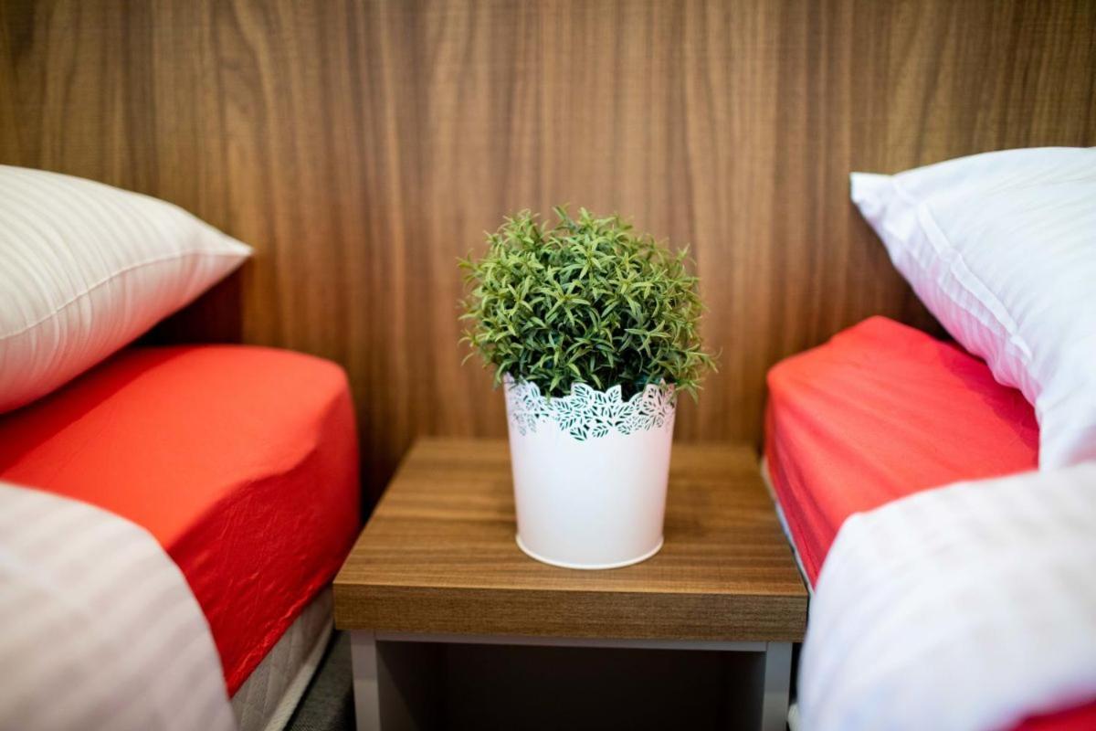 Gostilna Pugelj Hotel Novo Mesto Luaran gambar