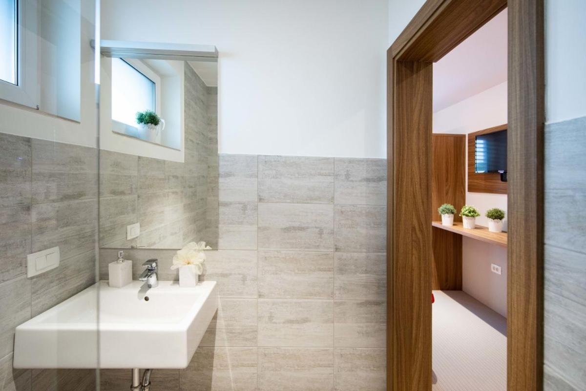 Gostilna Pugelj Hotel Novo Mesto Luaran gambar