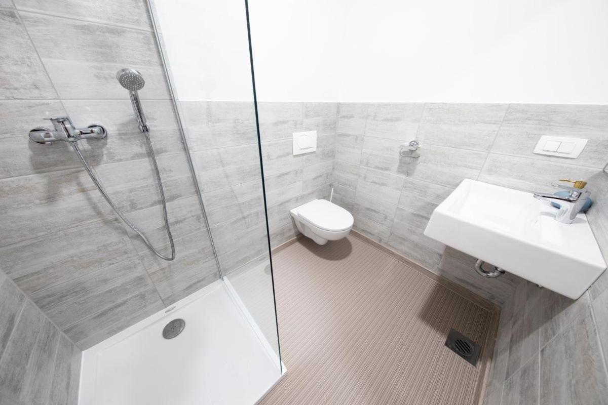 Gostilna Pugelj Hotel Novo Mesto Luaran gambar